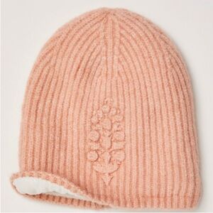 FP Movement Major Mogul Beanie in Peach- NWOT